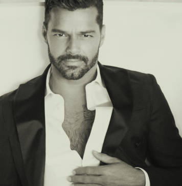 RICKY MARTIN GIBRALTAR CALLING ROCKS MAG