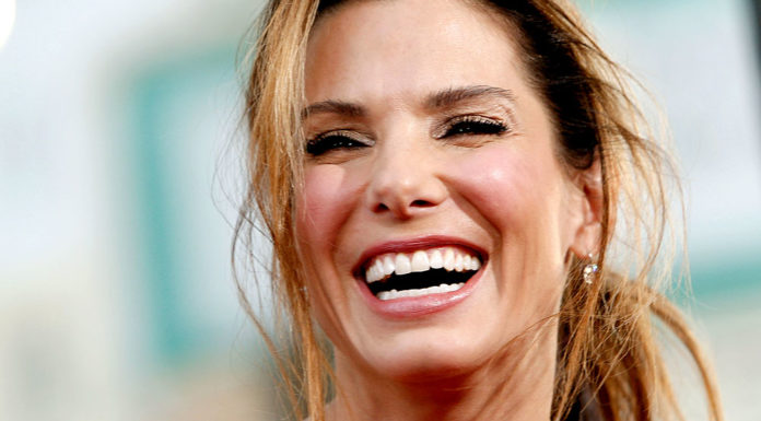 LAUGHTER LINES ARE NO LAUGHING MATTER laughter-lines-laughing-matter