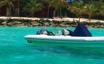 EXPLORE NECKER ISLAND